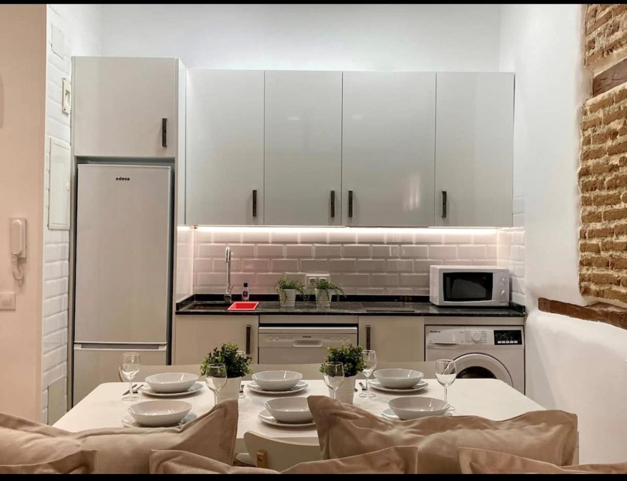 Encantador Apartamento De 39M2 En El Centro De Madrid Buitenkant foto